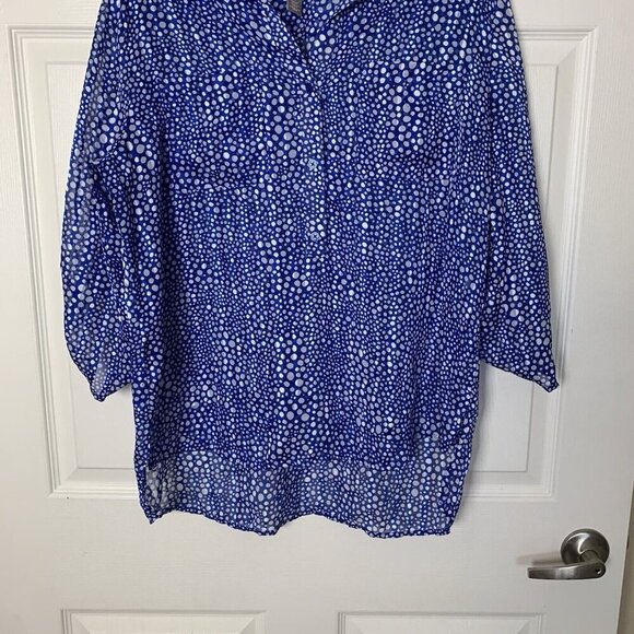 Chico’s Polka Dot Popover Thin Sheer Poly Blouse Blue White Size Medium (2) - Picture 3 of 11